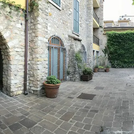 Casa Portici